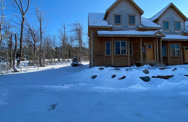 Sugarloaf Condo. 3 beds./2. 5 baths on West Mountain