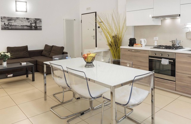 Suite 1