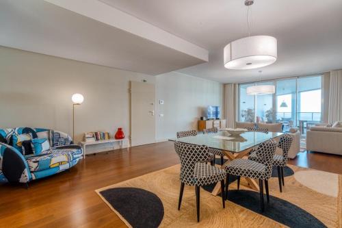 Suite 107
