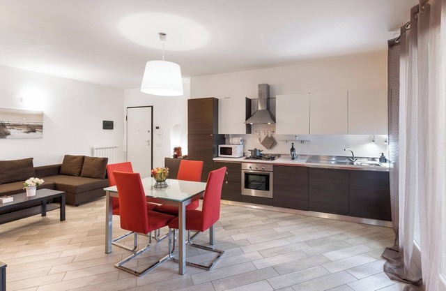 Suite 2