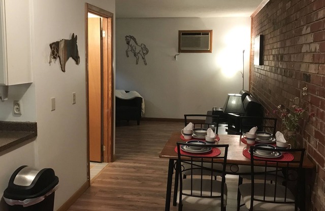 Suite 4 - Wild Horses at Norfork Lake Ozark Mountain Lodge