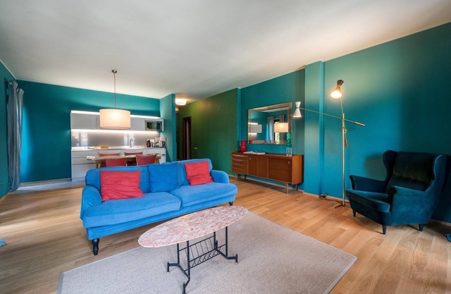 Suite "Carpa" a few steps from the lake with panoramic view. Lounge bar and swimming pool