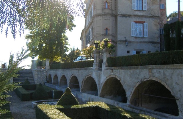 Suite "Eugenie" in the heart of the Castle (capacity 3)