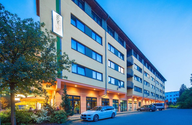 Suite Hotel Leipzig - Suite with kitchen/bathroom and 2 separate rooms