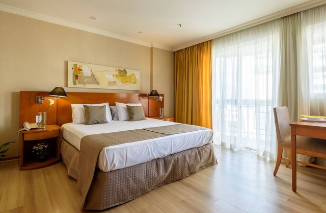 Suite, pool and gym | BPremium T3 Z10
