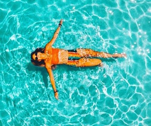 Suite Royale- SPA - Jacuzzi - Sauna - Massage - 2 Double Rooms - 4 SAISONS - Piscine Chauffée Toute l'année - POOL VIEW - Heated POOL -800m City Centre
