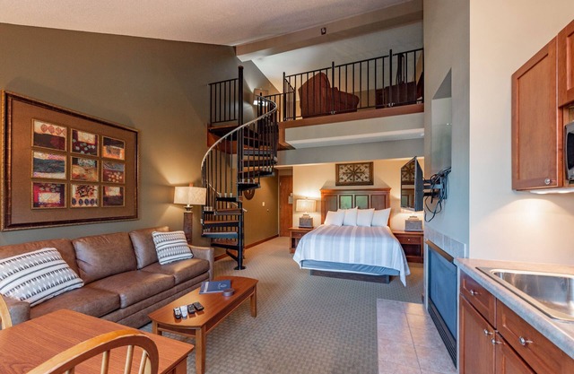 Suites at Silver Tree A313: Studio and Loft Lake View Suite with Fireplace, Free