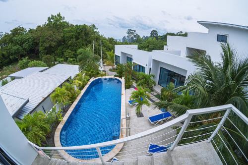 Suksan Pool View Apartment 1