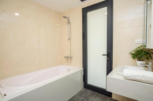 Sumitomo19 Linh Lang Serviced Apartments