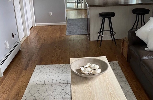 Summer Beach house , 3bds, WiFi, 5 min to Beach National park Fort Hancock!