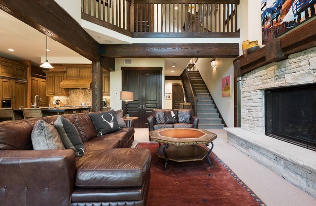 Summer Dates Available! Glorious Cottage, Silver Star #15, with Private Hot Tub