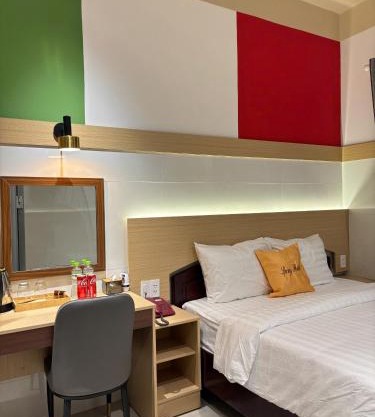 Summer Hotel