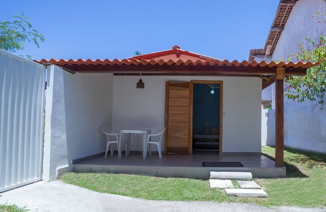 SUMMER HOUSE