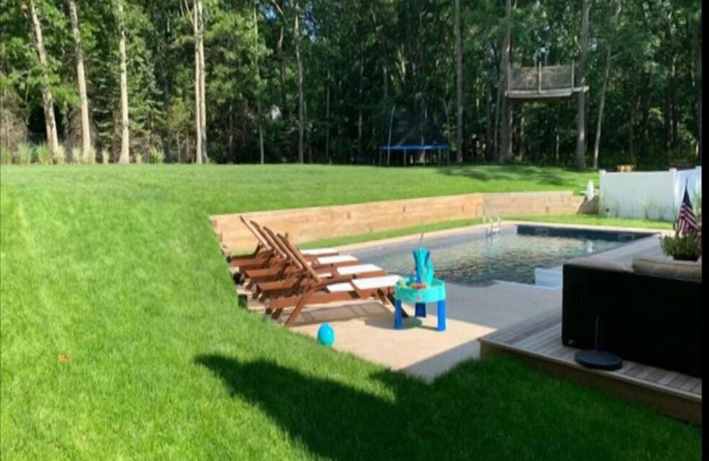 Summer rental with heated pool