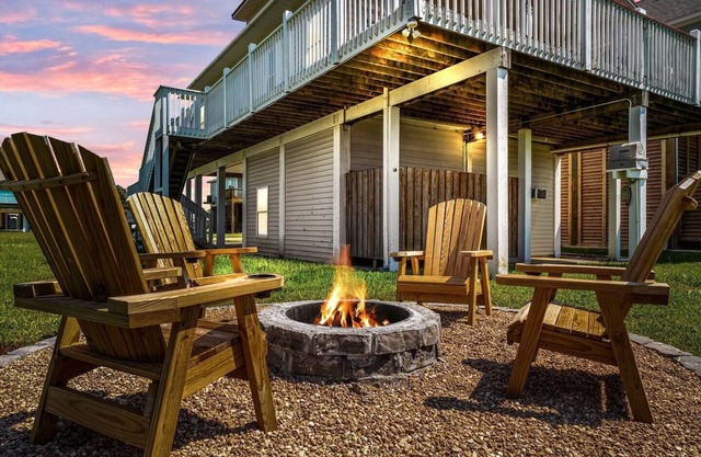 Summer Specials! | Game Room | Pets | King Bed