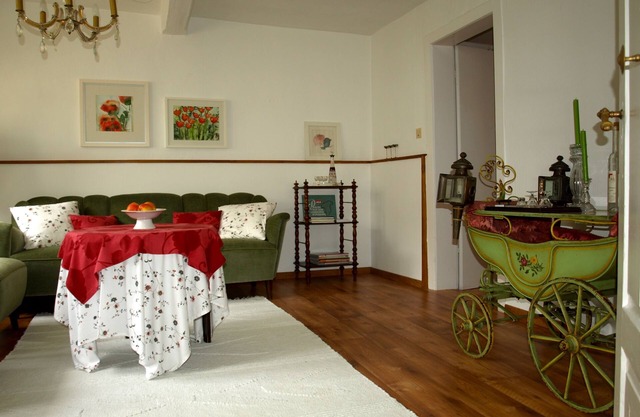 Summer vacation house with nostalgic flair for romantics and those seeking tranquility