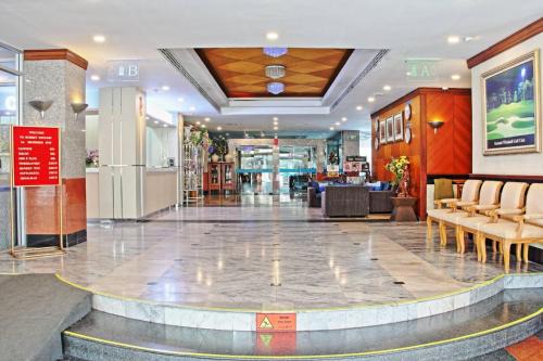 Summit Pavilion Hotel