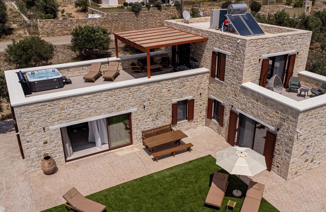 Sun and Sea Apartment