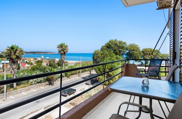 Sun & Beach Apartment in Chania 15
