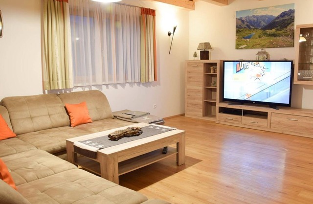 Sun Chalet II - Sun Chalet 2