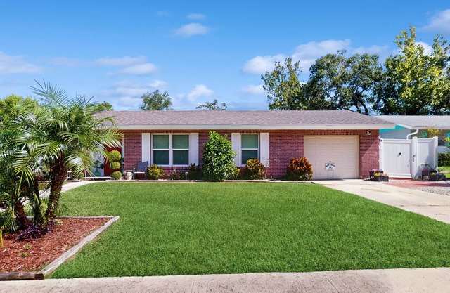 Sun-filled oasis with furnished patio, shared pool, & fire pit - dog-friendly