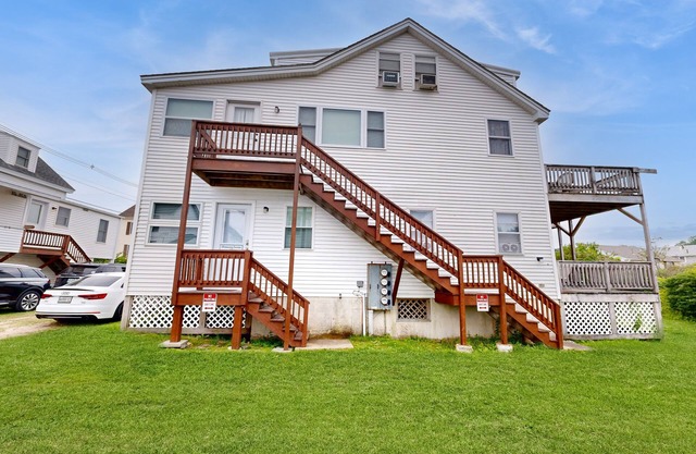 Sun-filled & serene coastal retreat with deck & stunning ocean views - near golf