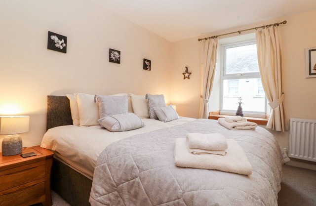 SUN HOUSE, pet friendly, country holiday cottage in Allonby