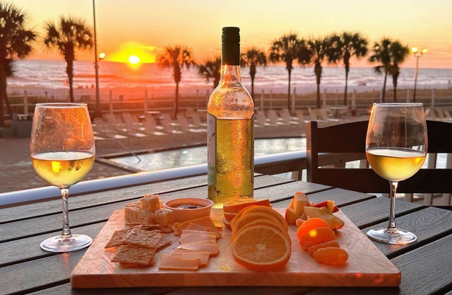 Sun-Kissed Bliss Skip Elevators 2nd Floor Beachfront + Free Chairs & Tikki