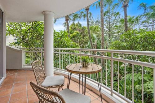 Sun-kissed Serenity: Mediterranean in Burleigh