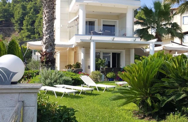 Sun Residence between forest and sea 30 m to the beach