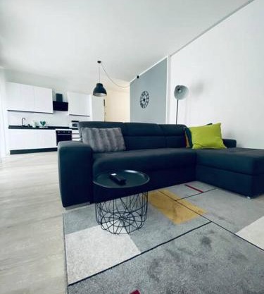 Sun Street Apartment