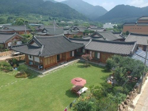 Suncheon Sagyejeol Haeoreum Hanok Pension