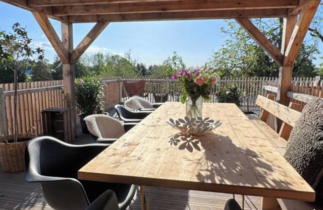 SunDeck Apartment