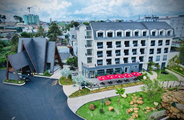 Sunflower Hotel & Resort