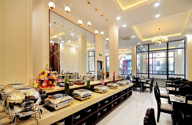 Sunflower Hotel