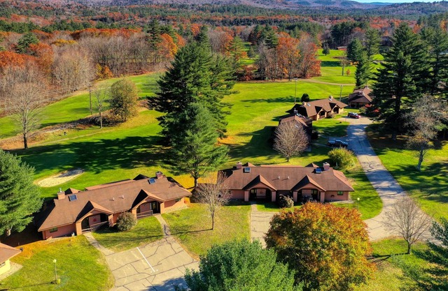 Sunlit condo w/ golf course views, free WiFi, shared pool, hot tub, & tennis