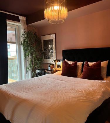 Sunny apartment close to the sea