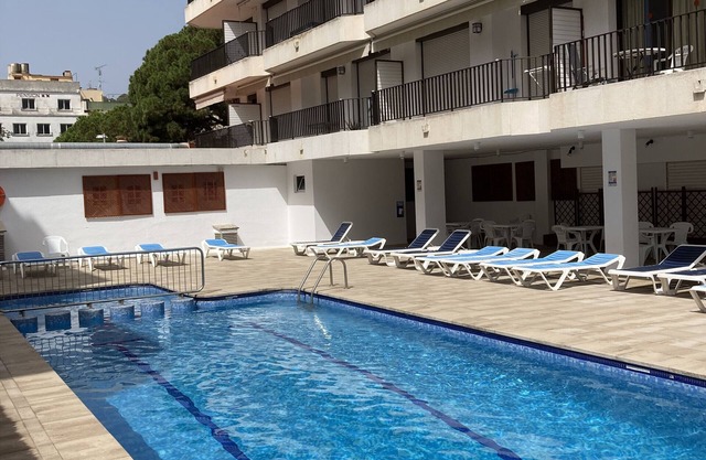 Sunny apartment with Mountain View, Terrace & Shared Pool