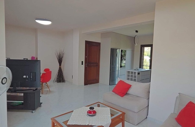 Sunny beach apartment near Sounion!