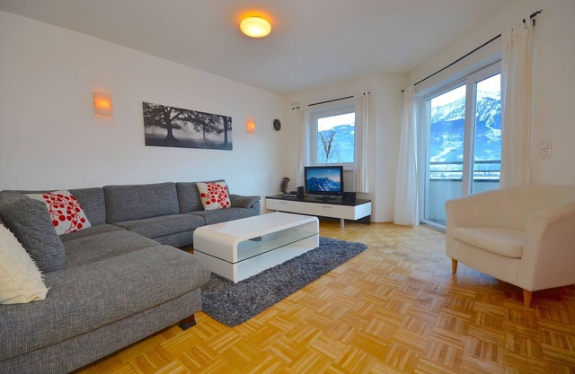 Sunny, cosy apartment near Kaprun