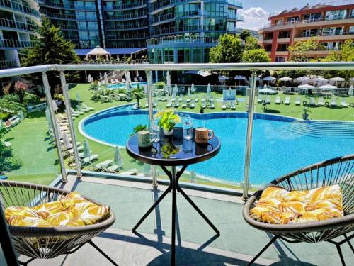 Sunny Cozy Apartment Primorsko