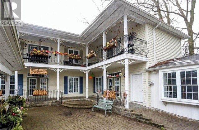 Sunny Gardens - Village of Bayfield