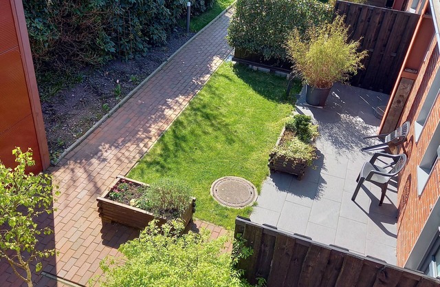 Sunny, ground-floor apartment, as good as new for 1 to 2 people
