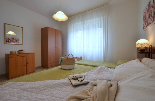 Sunny holiday apartment not far from the beach