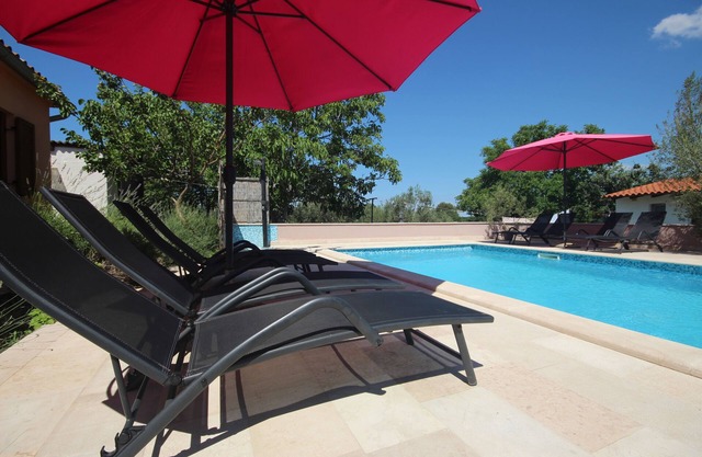 Sunny Holiday home Kolic with pool (Istria)