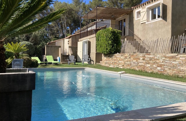 Sunny house with pool between Marseille and Cassis