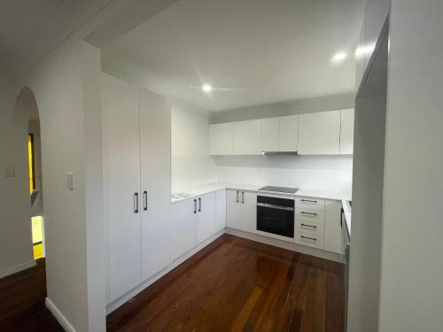 Sunnybank Hills Home - Near Shopping & Dining