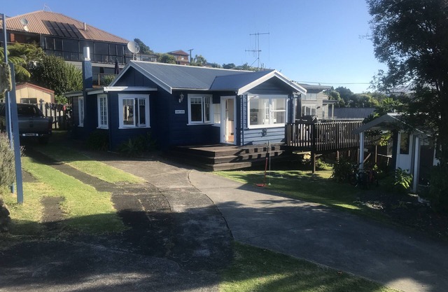 Sunnynook Cottage Sea Views Top Location, walking distance to town.