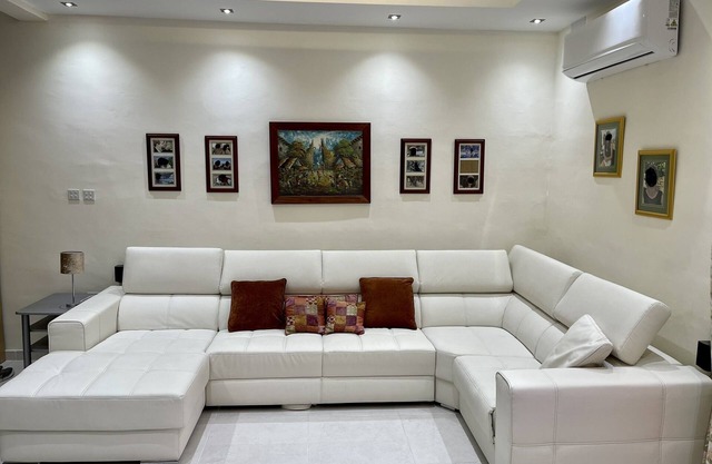 Sunrise Apt near beach SmartTV & Netflix