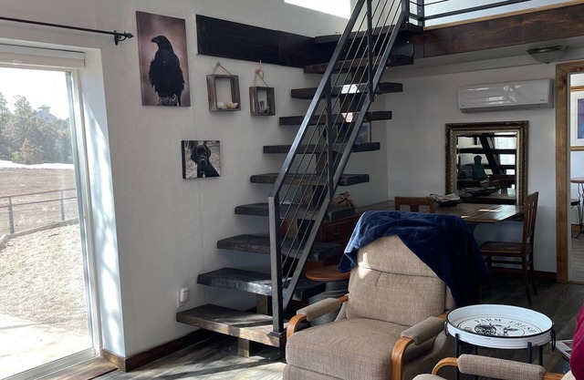 Sunrise Casita pet friendly 2 bedroom 1 bath full kitchen